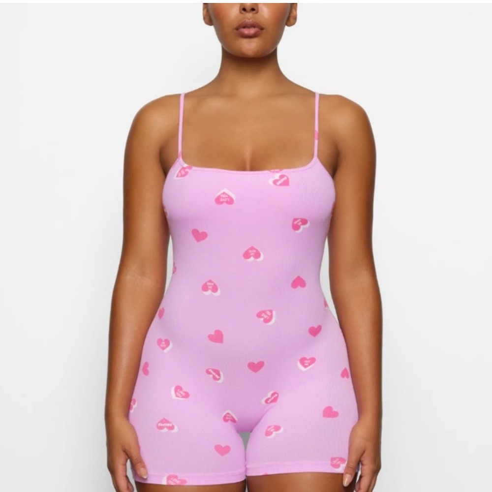 Skims Soft Lounge Scoop Onesie - Petal Print